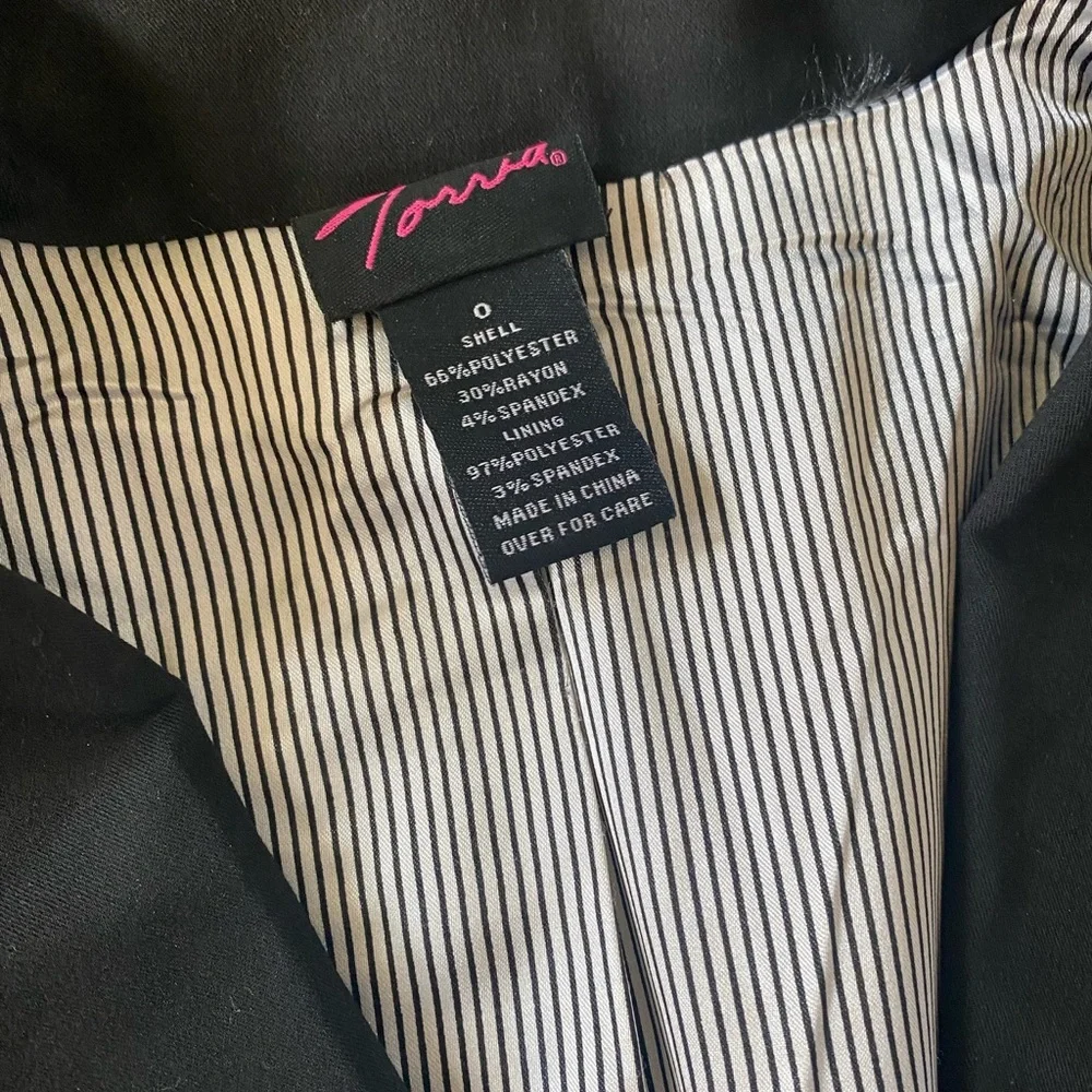 TORRID 0(12) Classic Black Women's Blazer EUC - Picture 4 of 7